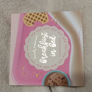 Beauty Bakerie eyeshadow palette